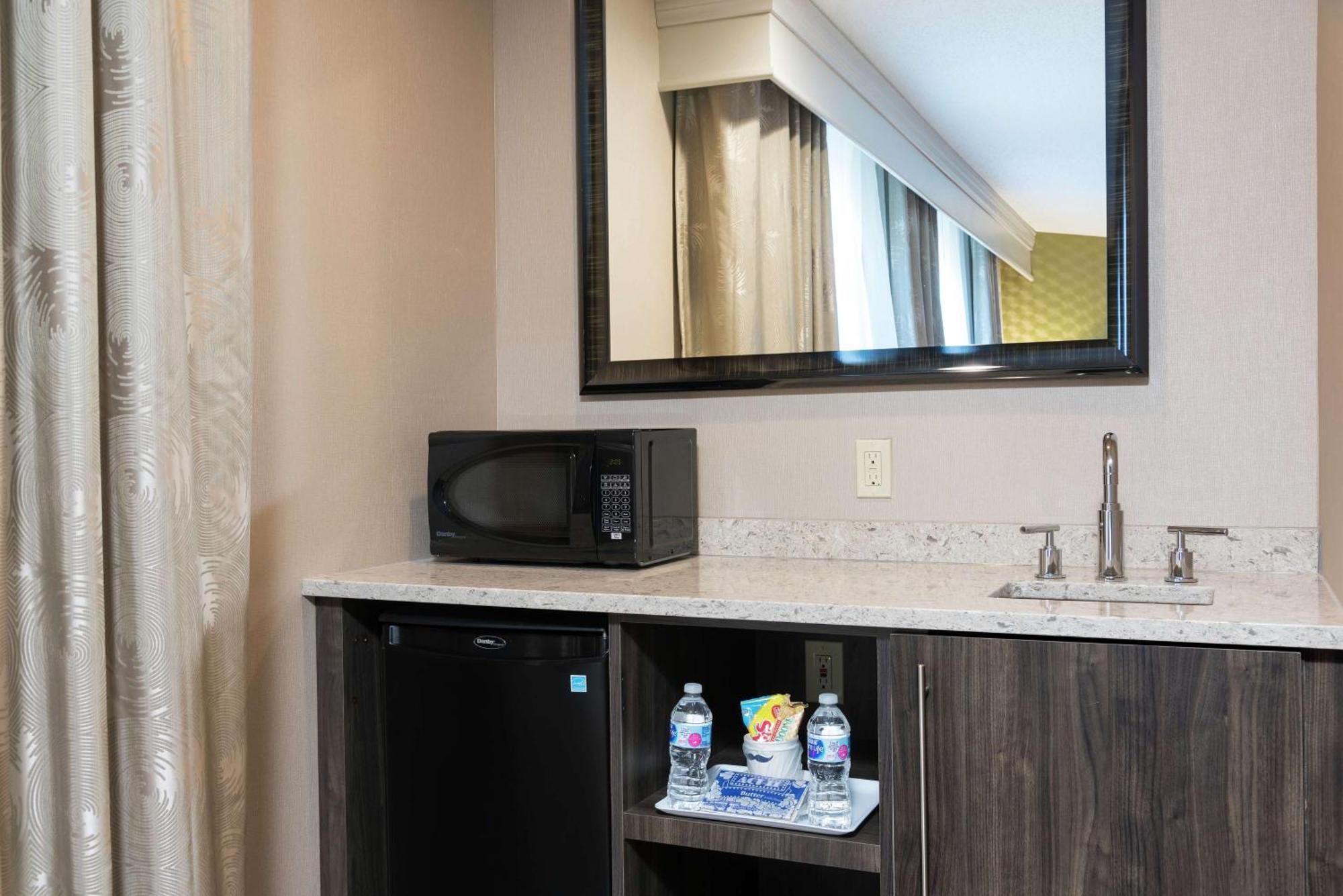 Hampton Inn Mount Pleasant Zewnętrze zdjęcie